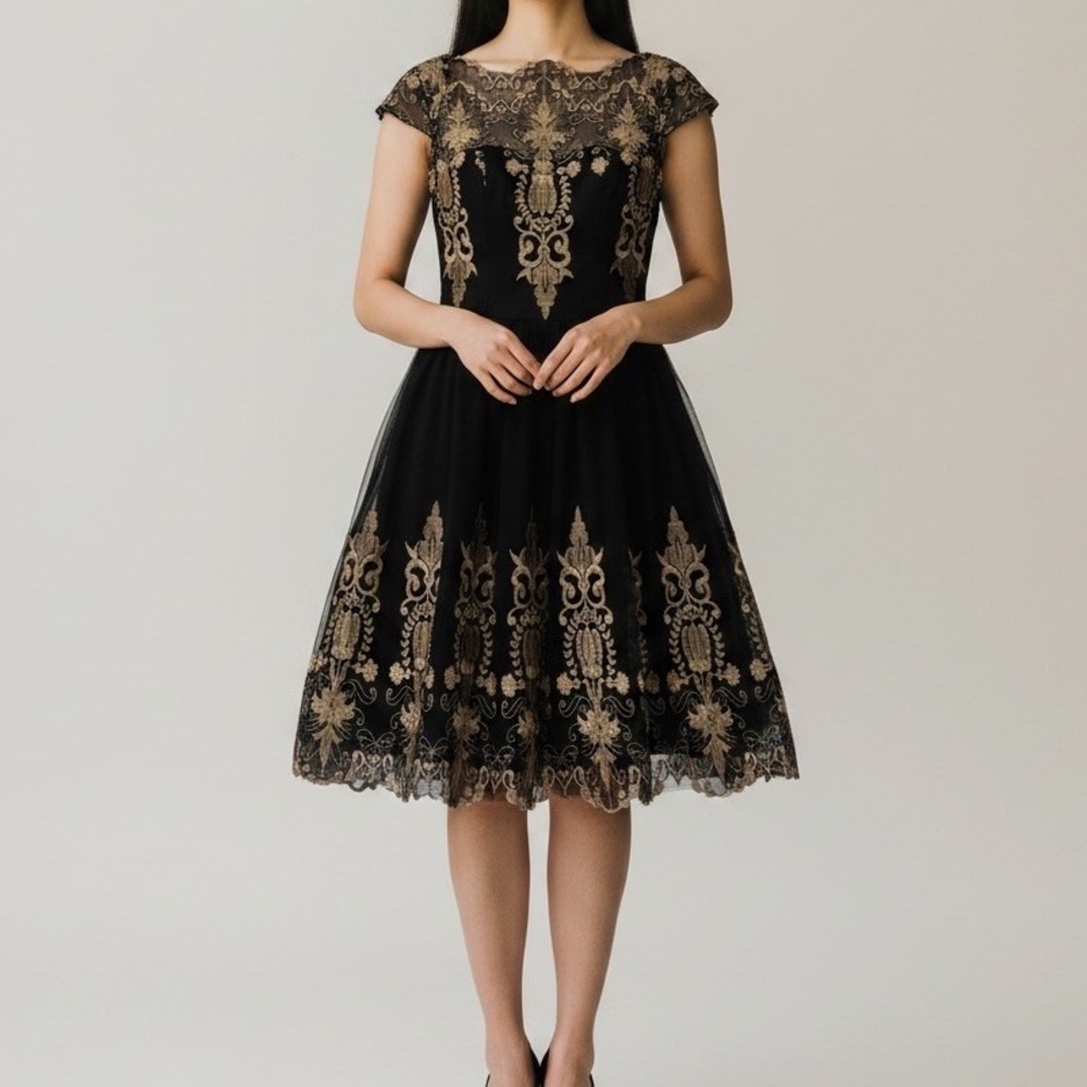 NWT Chi Chi London Black & Rose Gold Lace Scoop Neck Cocktail Dress US2 UK6